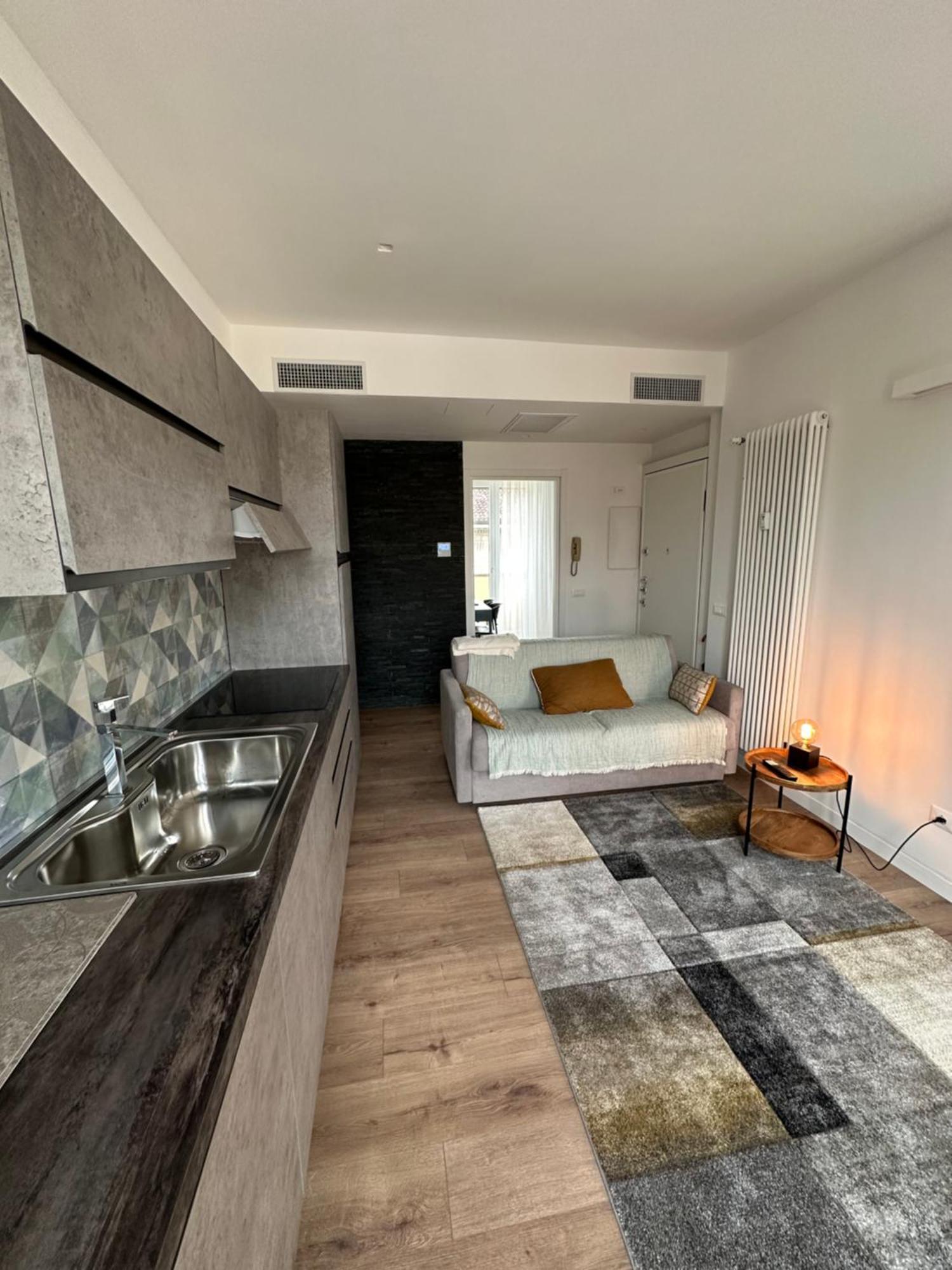 San Francesco Skyline Apartment แบร์กาโม ภายนอก รูปภาพ
